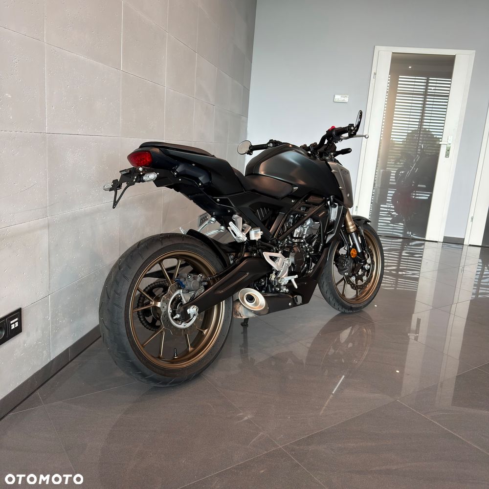 Honda CB - 3