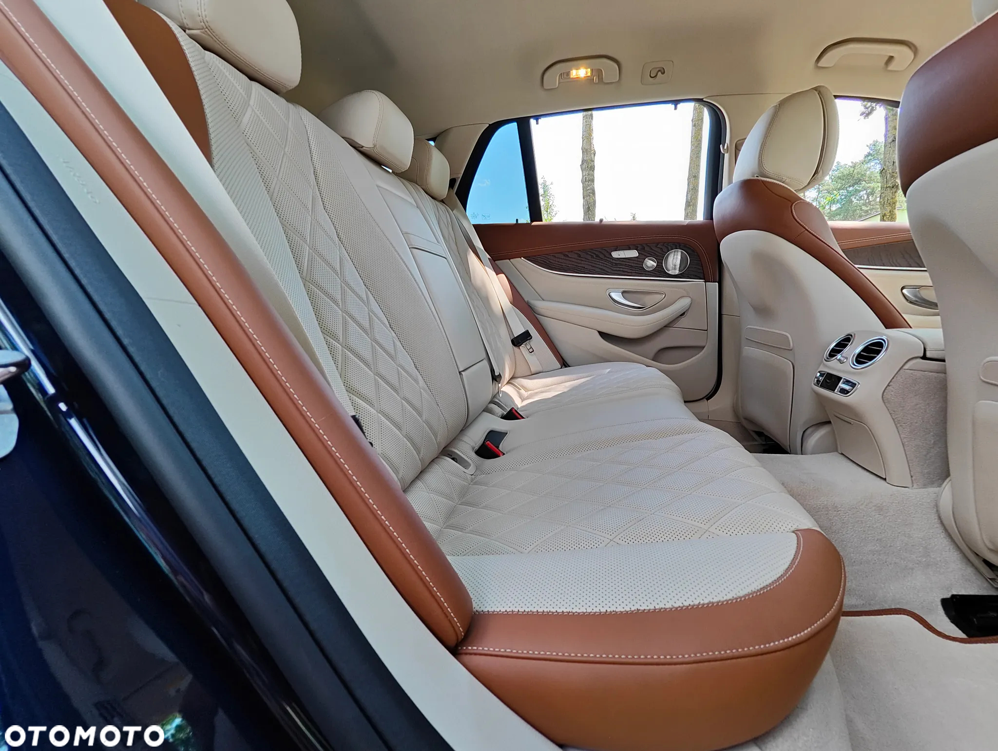 Mercedes-Benz Klasa E 300 d 9G-TRONIC - 17