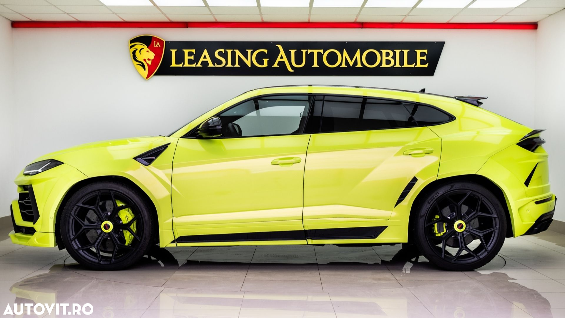 Lamborghini URUS Standard - 8