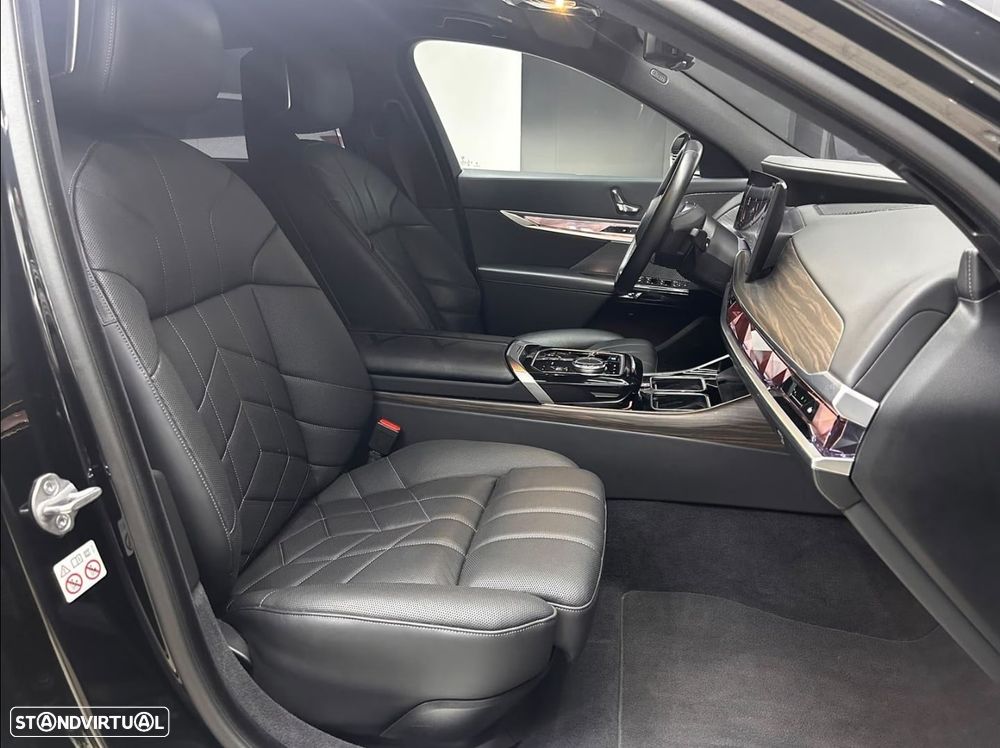BMW i7 eDrive50 - 21