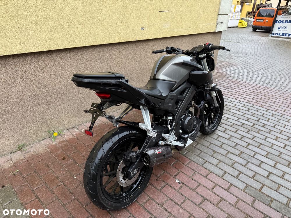 Yamaha MT - 7