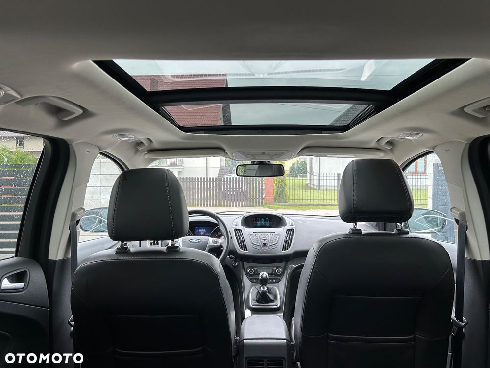 Ford Kuga 1.5 EcoBoost 2x4 Titanium - 37