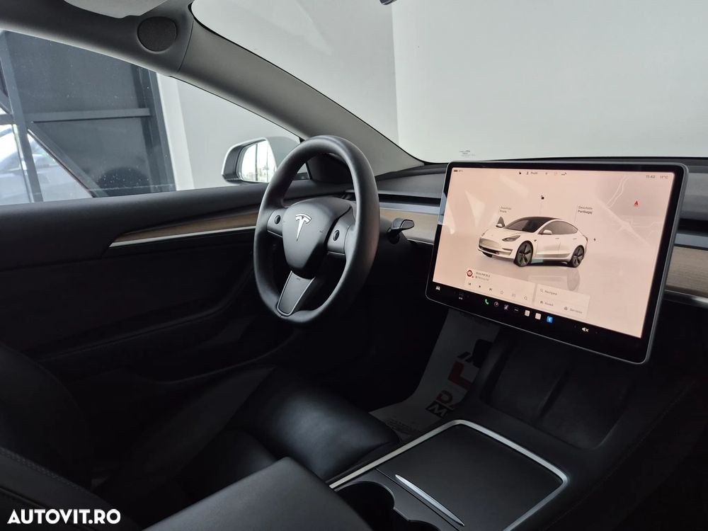 Tesla Model 3 Standard Reichweite Plus Hinterradantrieb - 10