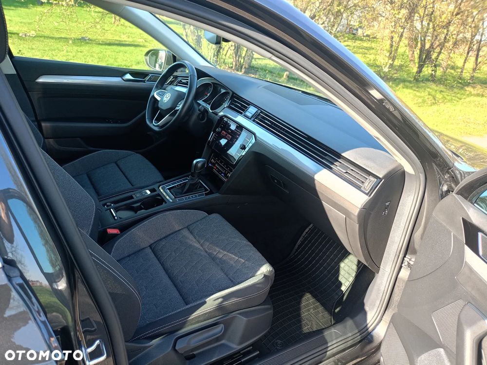 Volkswagen Passat 2.0 TDI SCR Comfortline DSG - 8