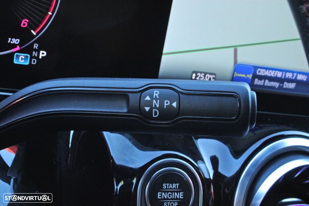 Mercedes-Benz GLA 180 d AMG Line - 11