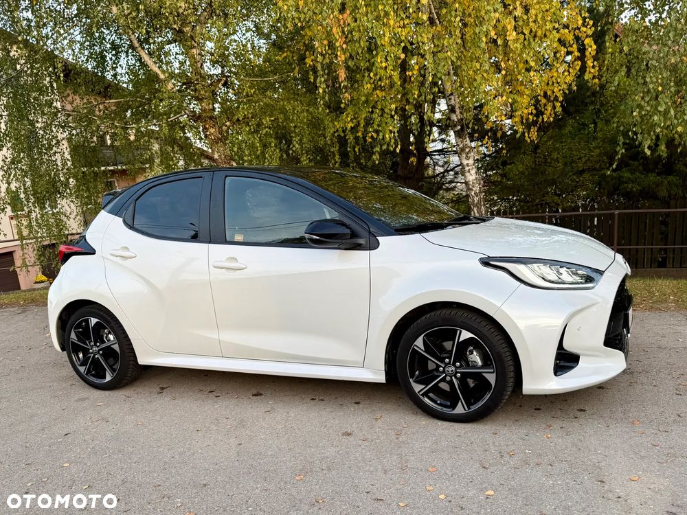 Toyota Yaris Hybrid 1.5 Executive - 14