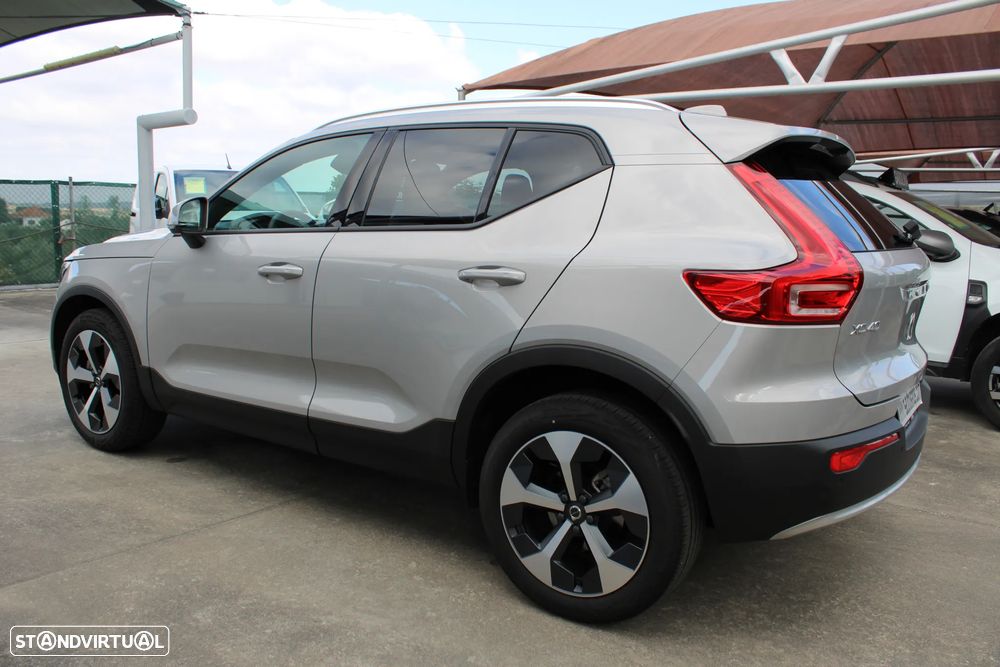 Volvo XC 40 1.5 T2 Plus Dark Auto - 10