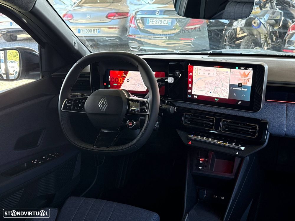 Renault 4 E-Tech 52 kWh Techno Autonomia Conforto - 24