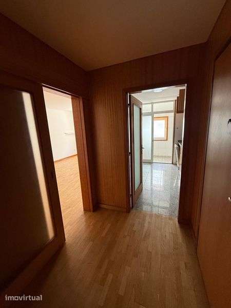 Apartamento T2 para Arrendar em Ermesinde - Grande imagem: 2/12