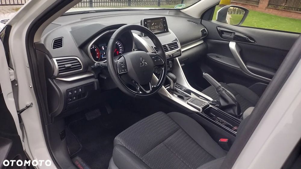 Mitsubishi Eclipse Cross - 9