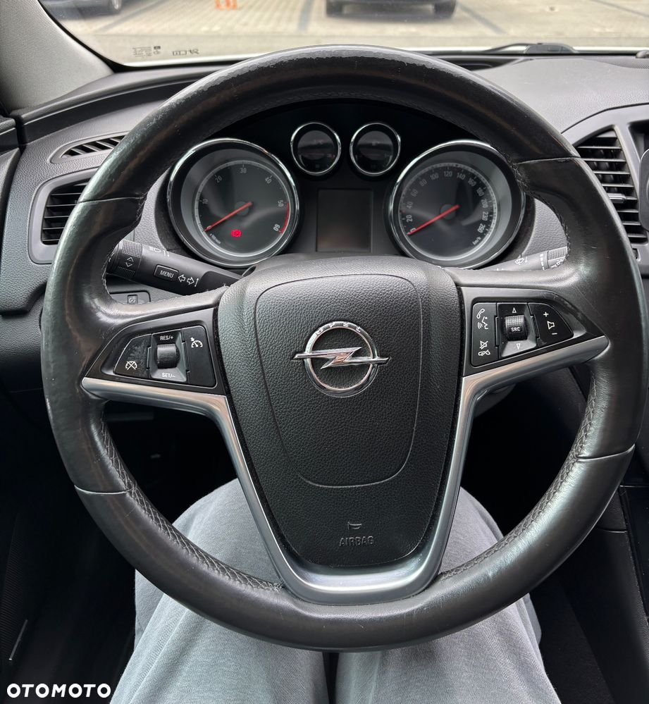Opel Insignia - 10