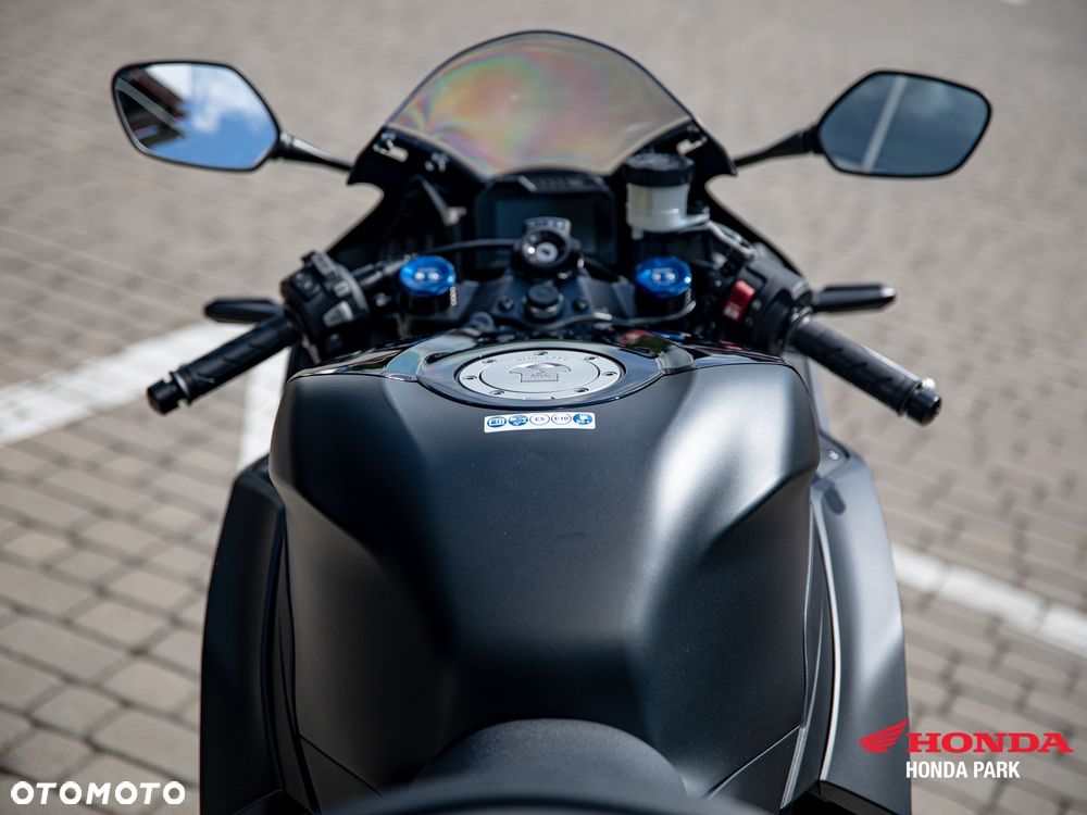 Honda CBR - 18