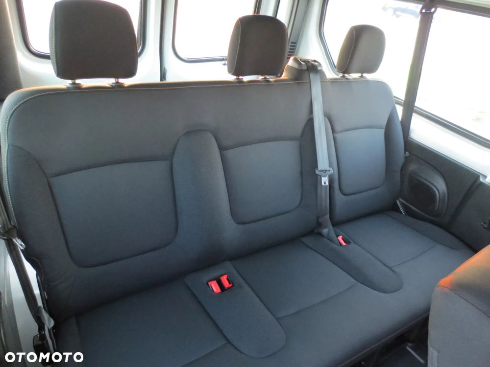Renault Trafic - 18