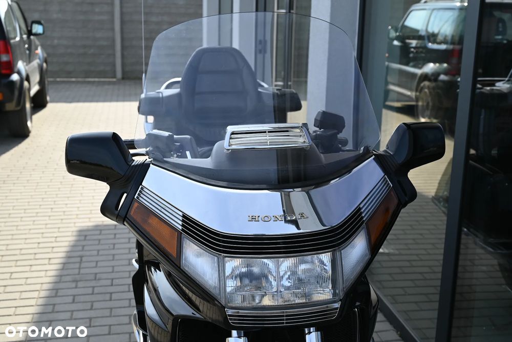Honda GL - 39
