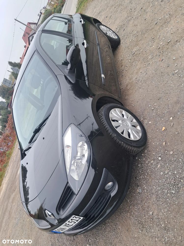 Renault Clio - 21