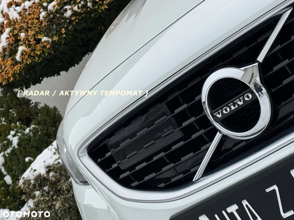 Volvo V40 D3 Geartronic RDesign - 12