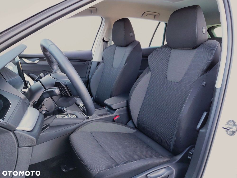Skoda Octavia 1.5 TSI mHEV Selection DSG - 10