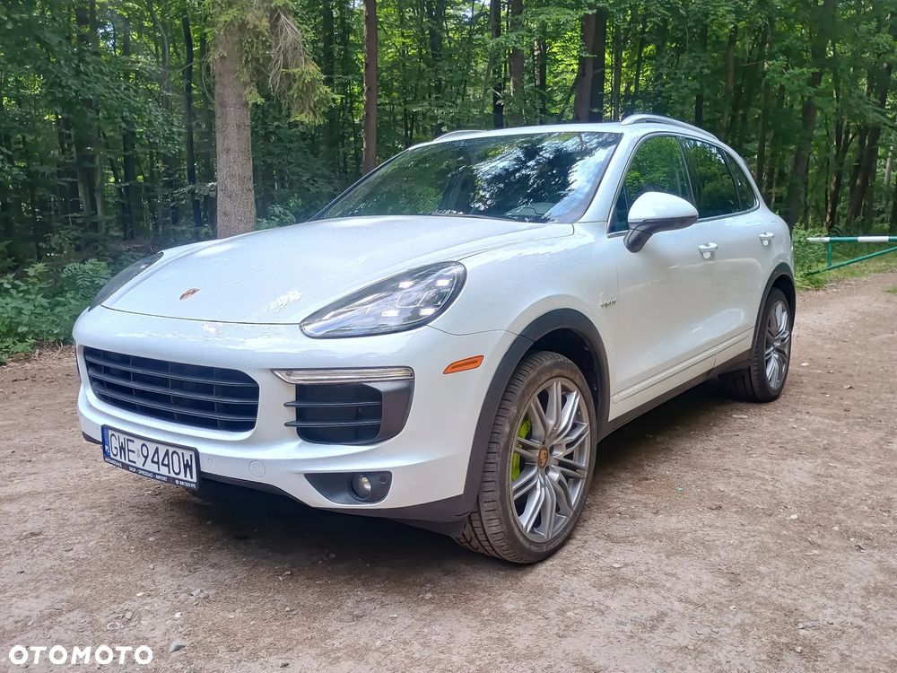 Porsche Cayenne - 2