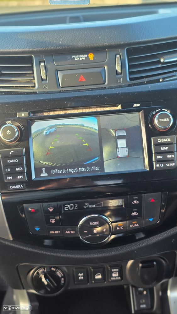 Nissan Navara 2.3 dCi CD 4WD Tekna - 23