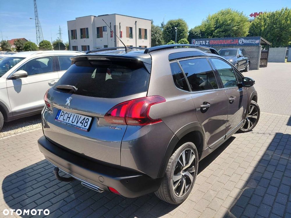 Peugeot 2008 - 8