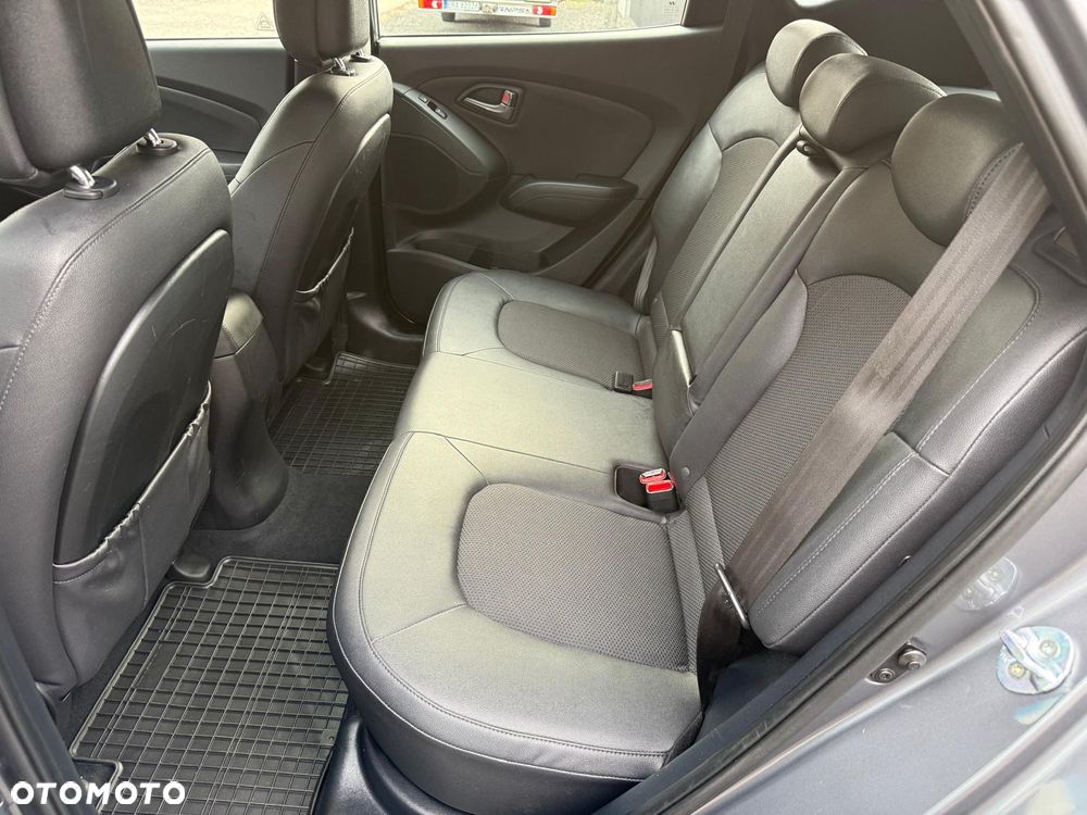 Hyundai ix35 1.6 2WD Fifa World Cup Edition - 13