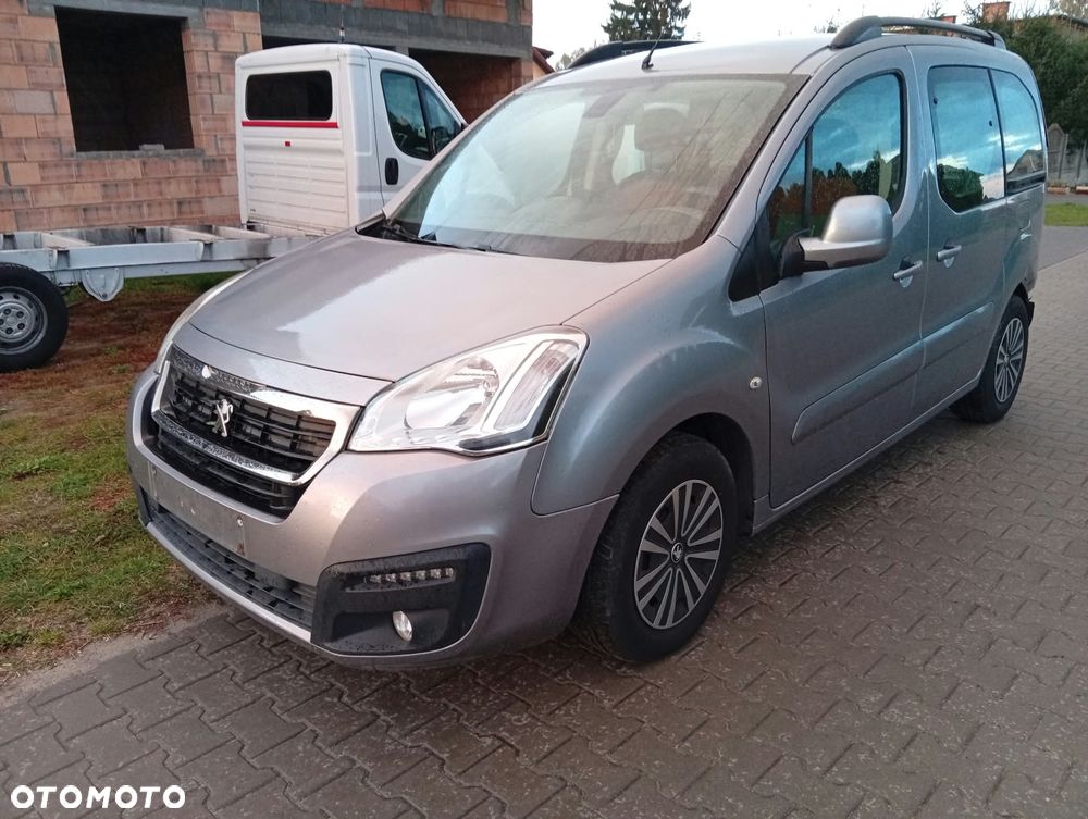 Peugeot 2008 - 1