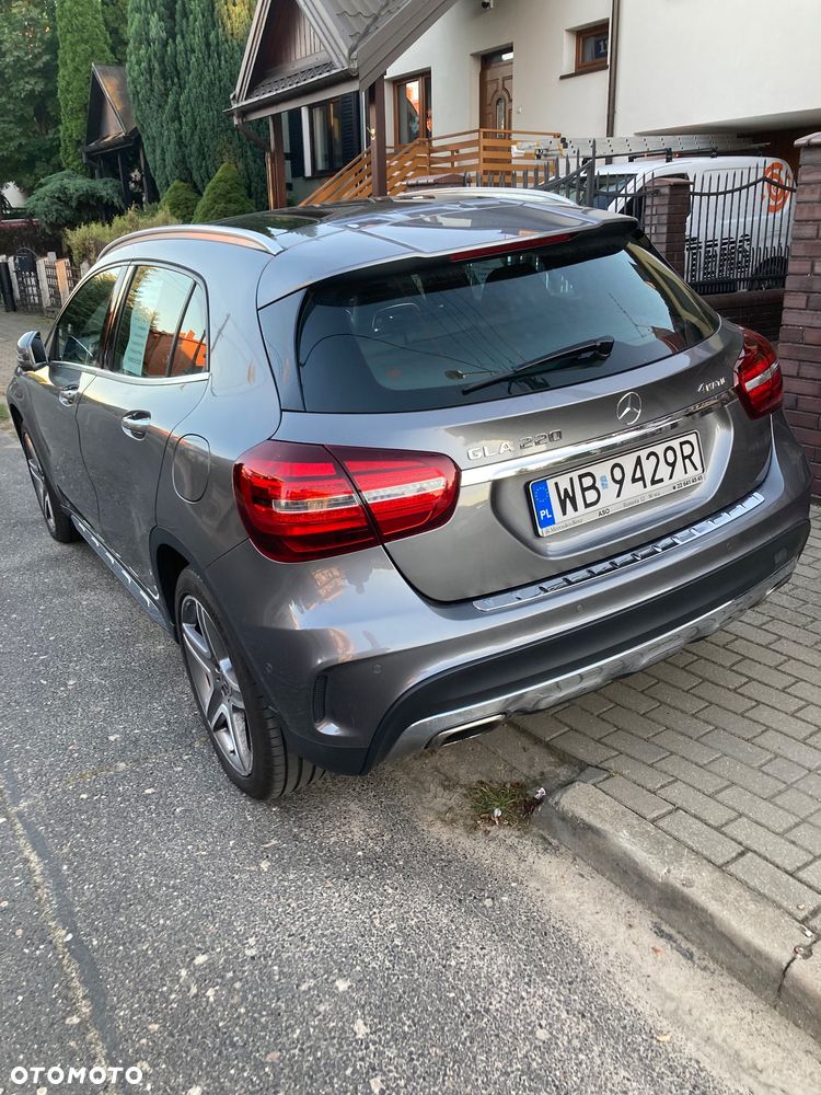 Mercedes-Benz GLA 220 4-Matic - 3