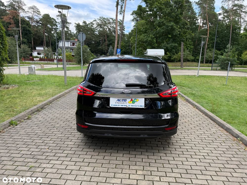 Ford S-Max - 9