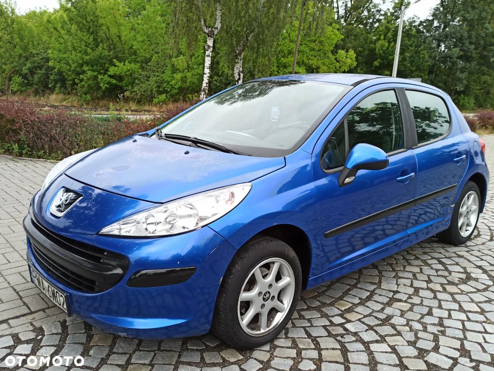 Peugeot 207 1.4 HDi Presence - 2