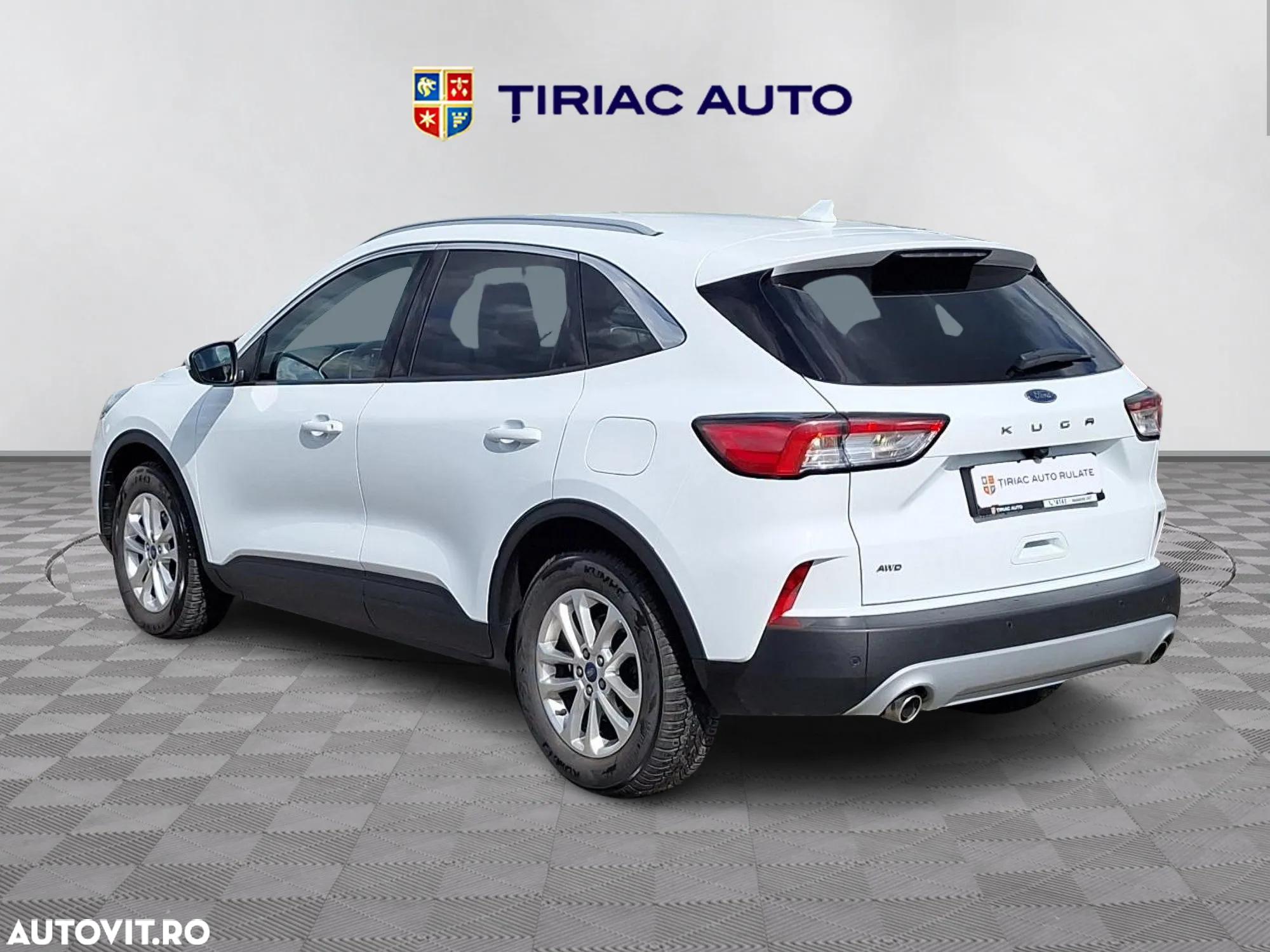 Ford Kuga - 4