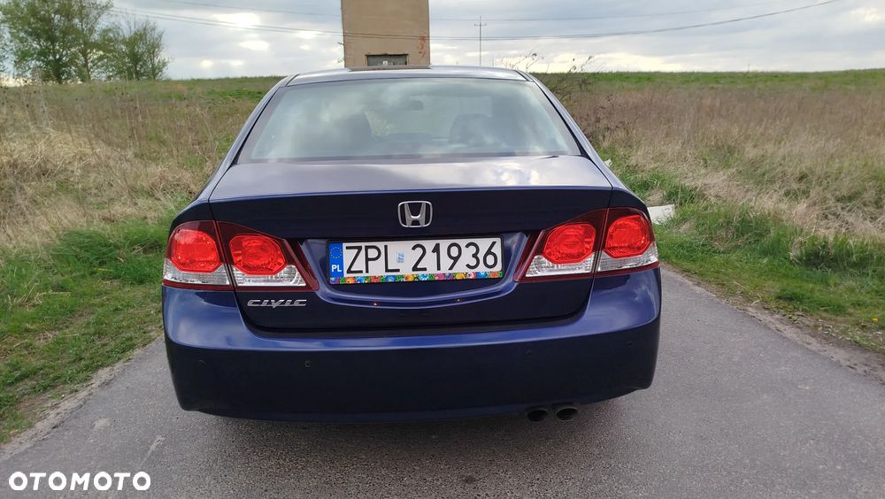 Honda Civic 1.8 Base - 10