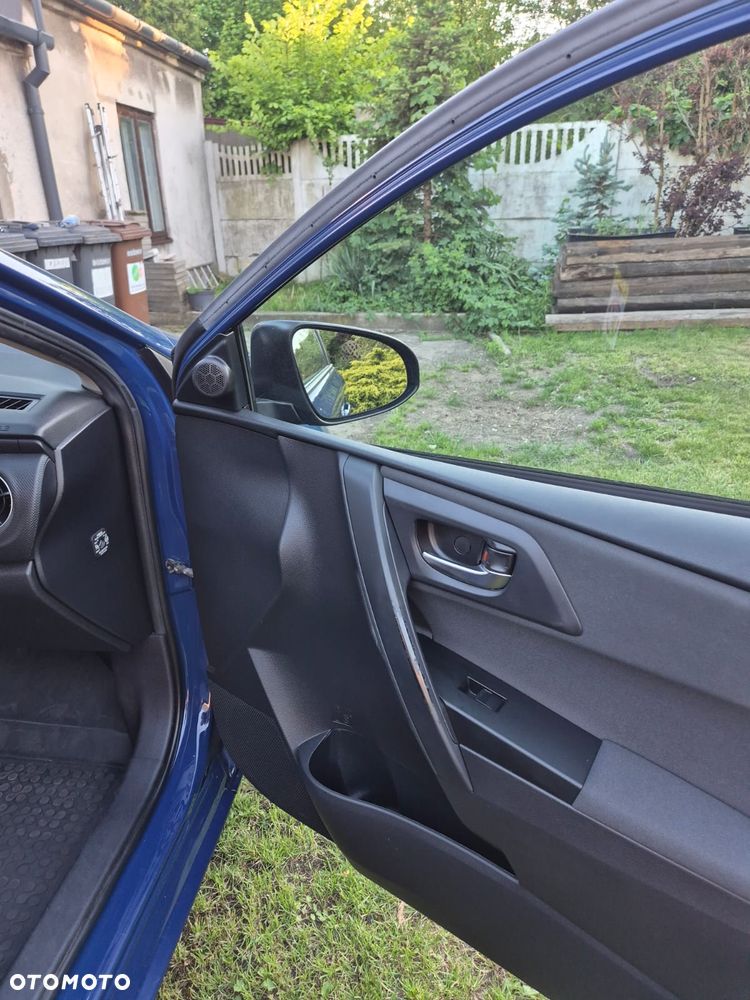 Toyota Auris 1.33 VVT-i Active - 25