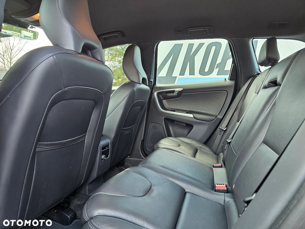 Volvo XC 60 D3 Geartronic Summum - 15