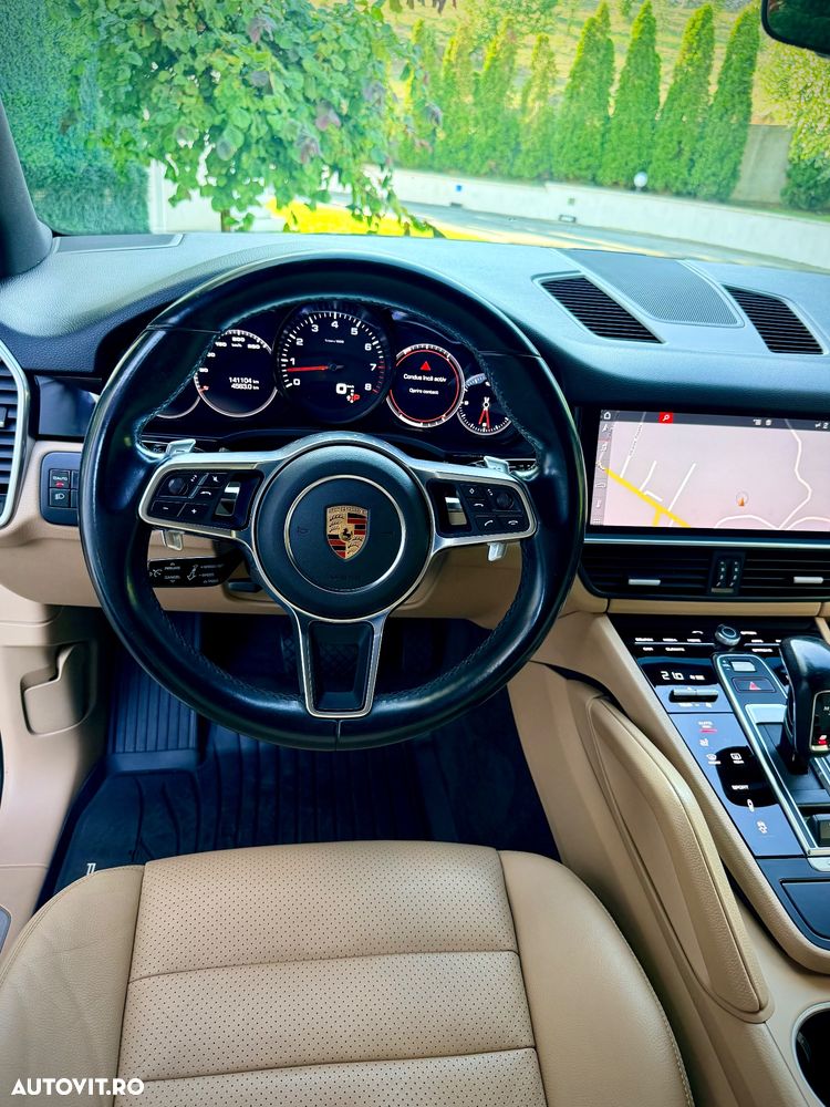 Porsche Cayenne Standard - 8