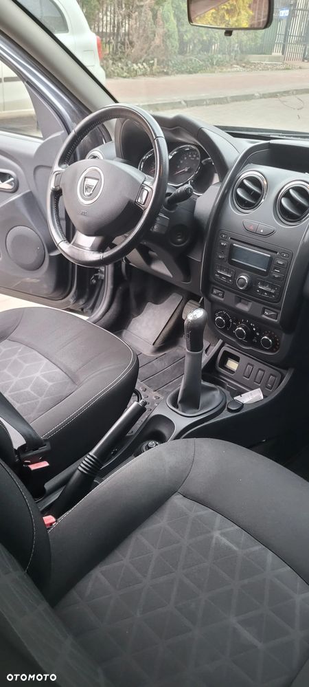 Dacia Duster 1.6 Laureate - 11