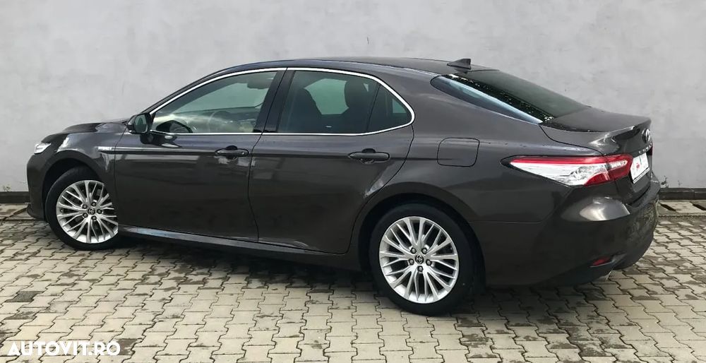Toyota Camry 2.5 Hybrid Dynamic - 4