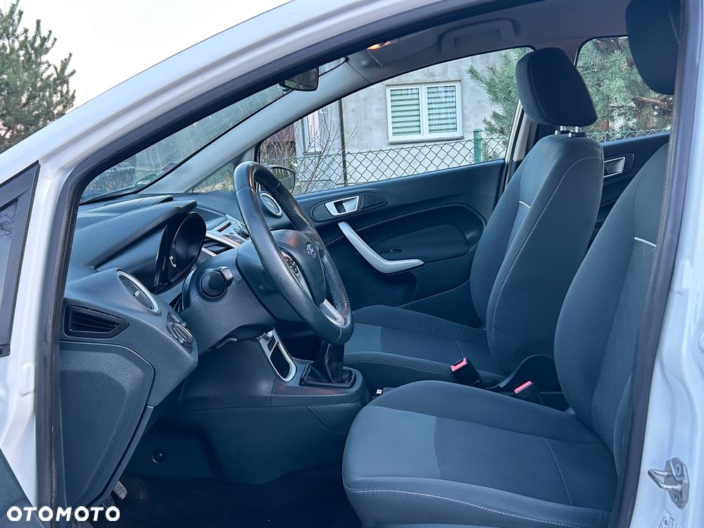 Ford Fiesta 1.25 Celebration - 15