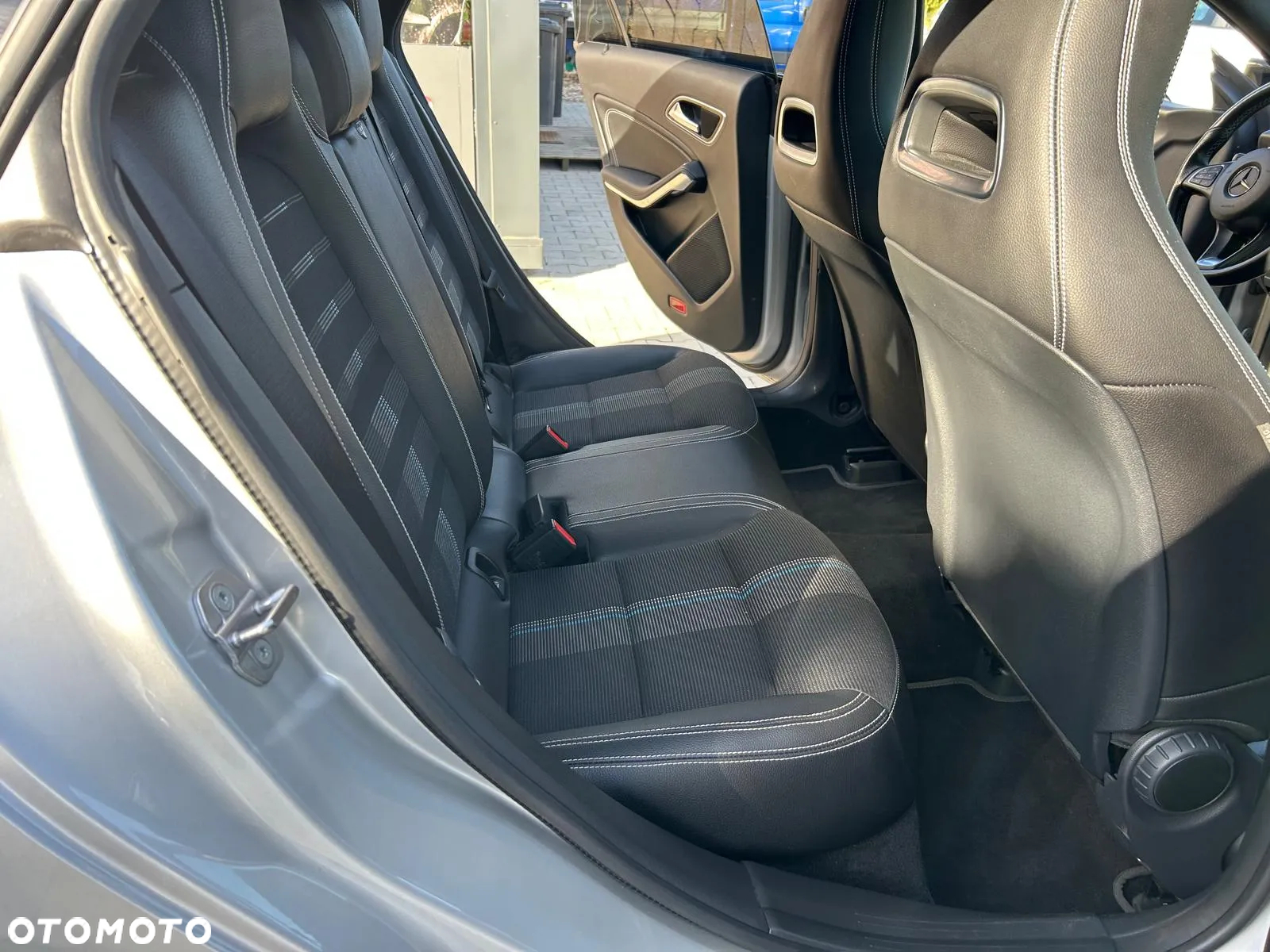 Mercedes-Benz CLA Shooting Brake 180 SCORE - 23