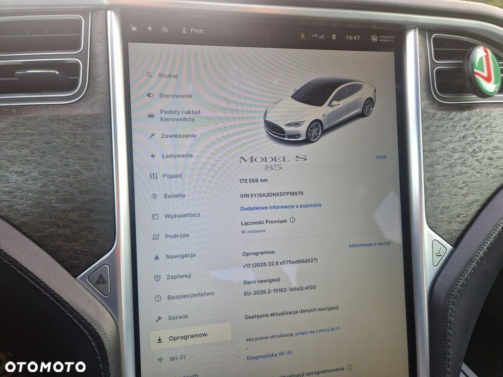 Tesla Model S - 21
