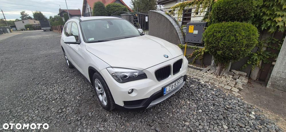 BMW X1 xDrive18d xLine - 4