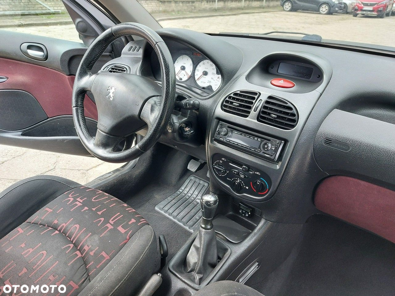 Peugeot 206 - 15