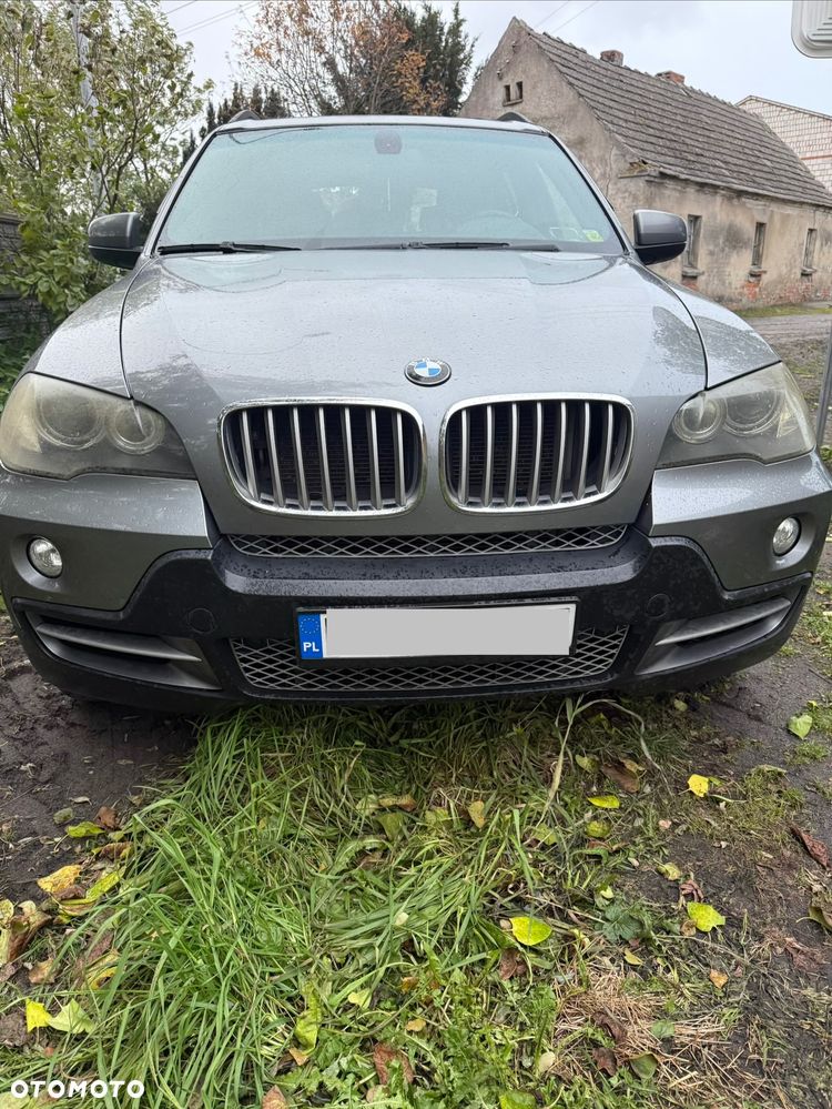 BMW X5 xDrive48i - 1