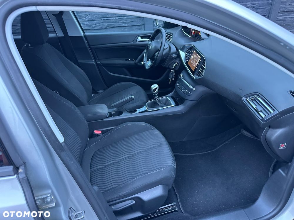 Peugeot 308 BlueHDi 120 Stop & Start Allure - 11