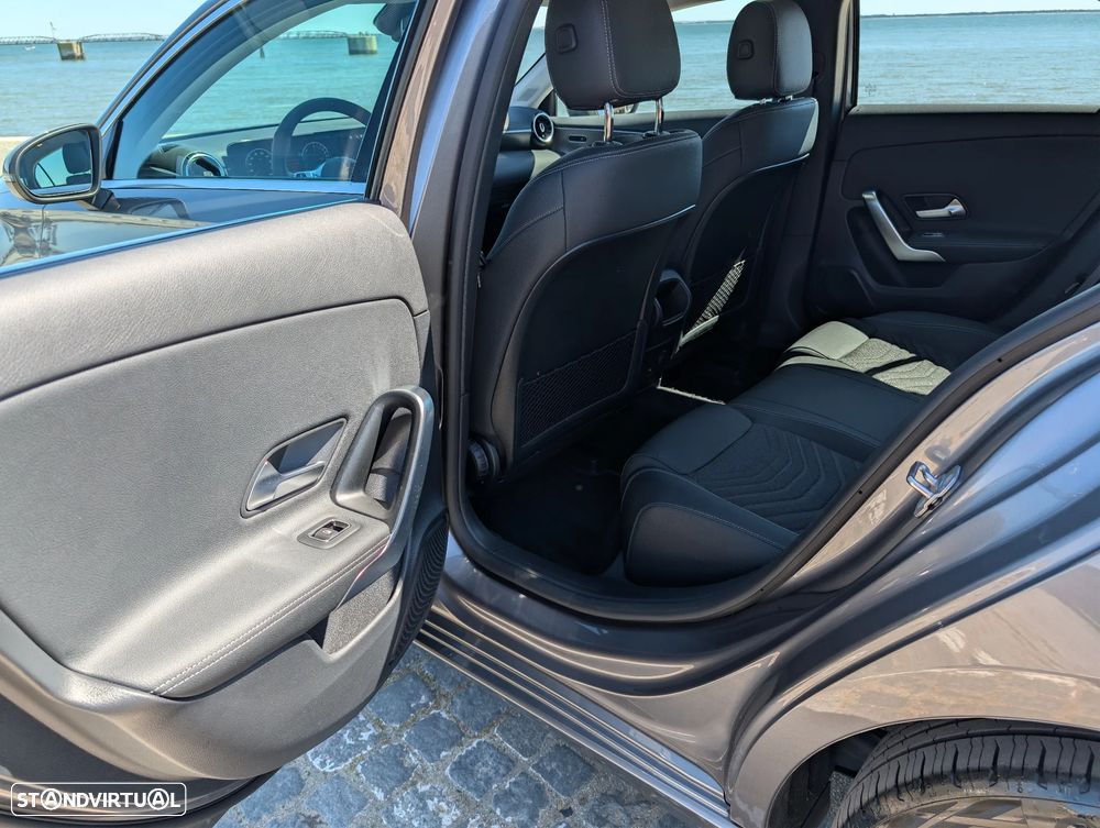 Mercedes-Benz A 250 e 8G-DCT Progressive - 17