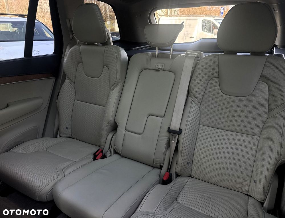 Volvo XC 90 - 28