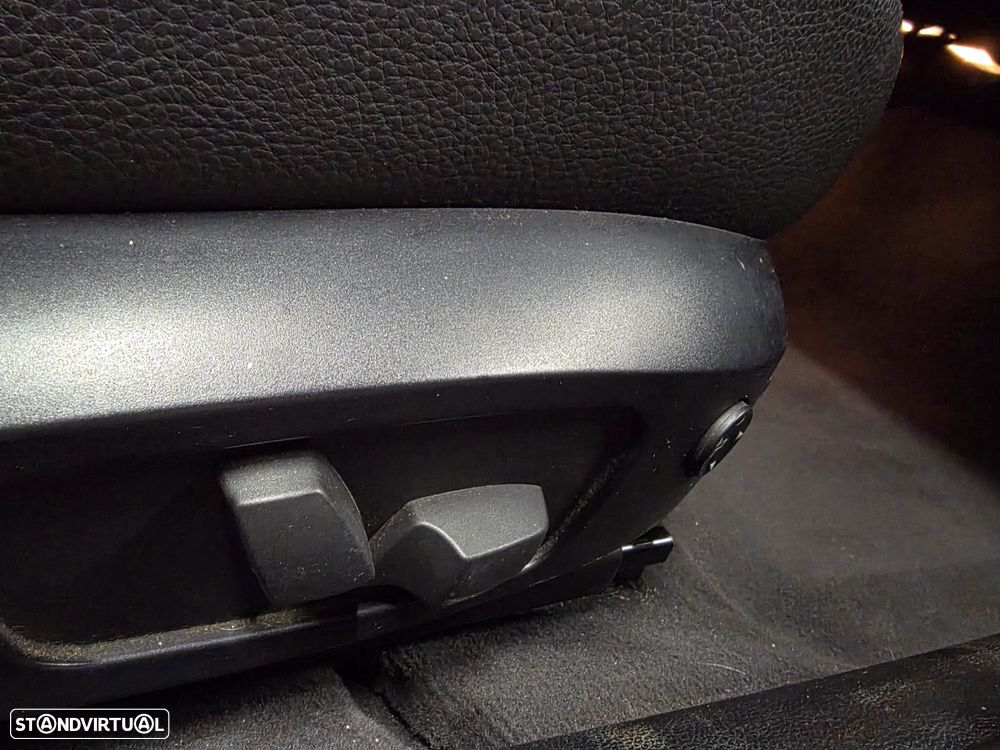 BMW 320 d Navigation Auto - 5