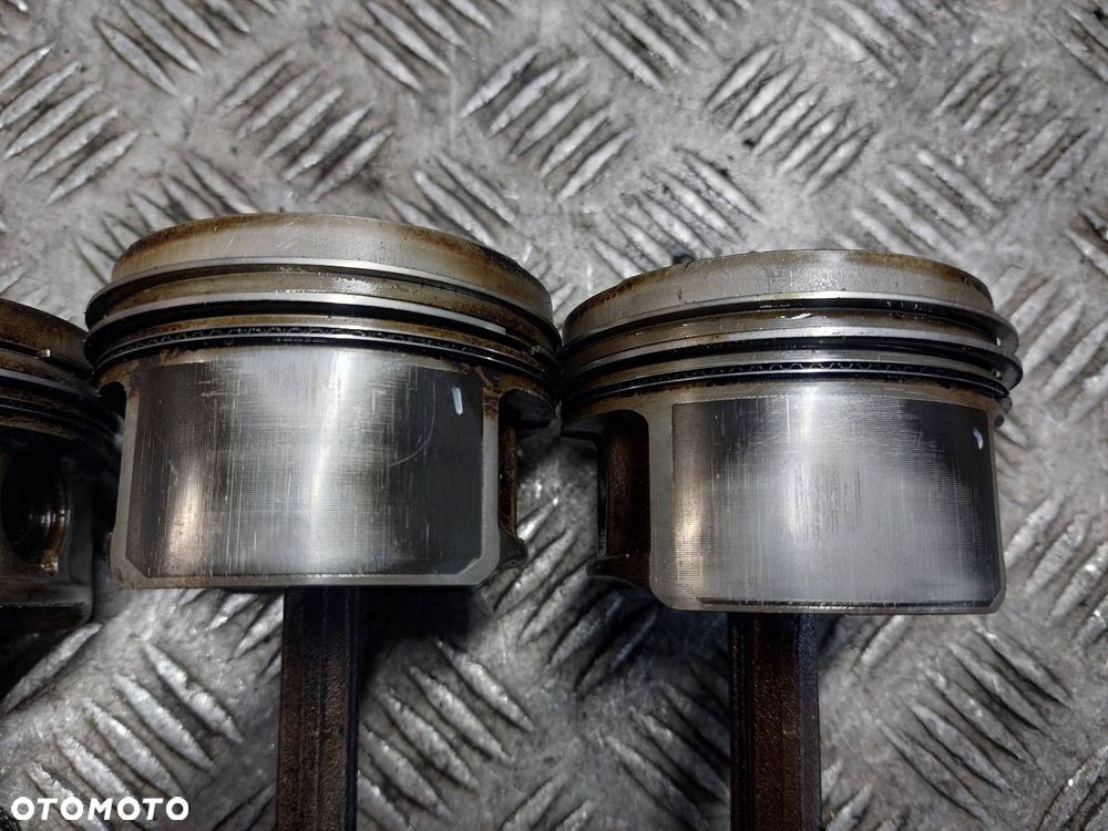 TŁOK + KORBOWÓD 4SZT KOMPLET VOLKSWAGEN PASSAT B5 1.6 8V AHL - 5