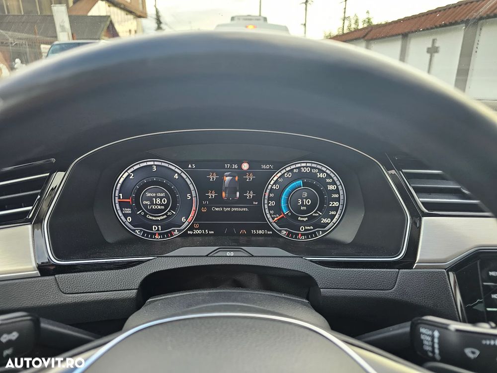 Volkswagen Passat 2.0 TDI DSG 4Motion Highline - 19