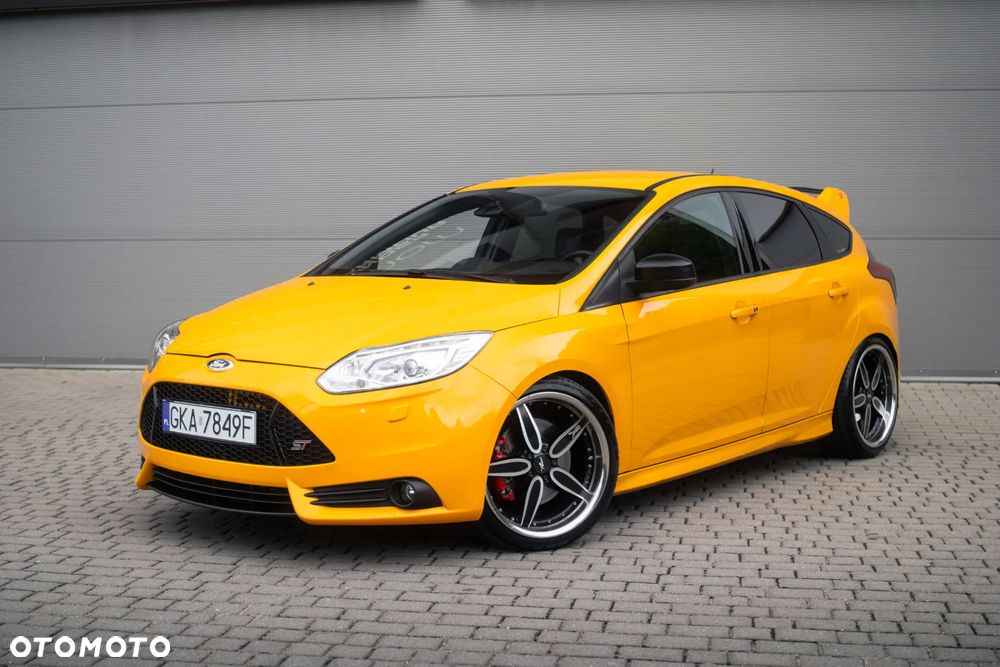 Ford Focus 2.0 EcoBoost ST mit Leder-Exclusiv-Paket - 3