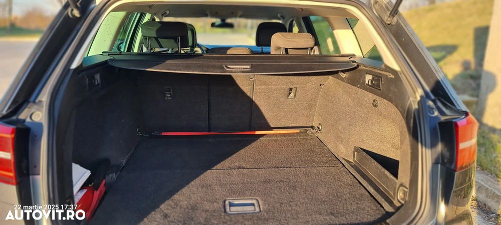 Volkswagen Passat 1.6 TDI SCR DSG Comfortline - 10